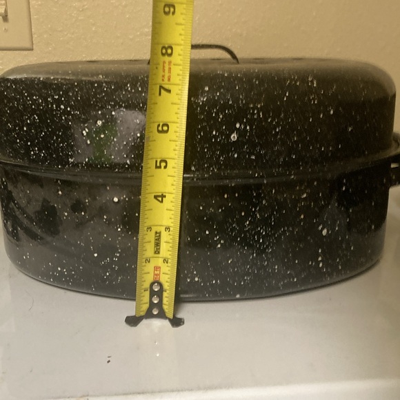 16 inch pot with lid and handles - Not Threshold brand - Picture 6 of 8